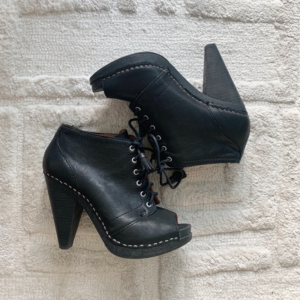 Lucky Brand - Lace Up Heels - size 7